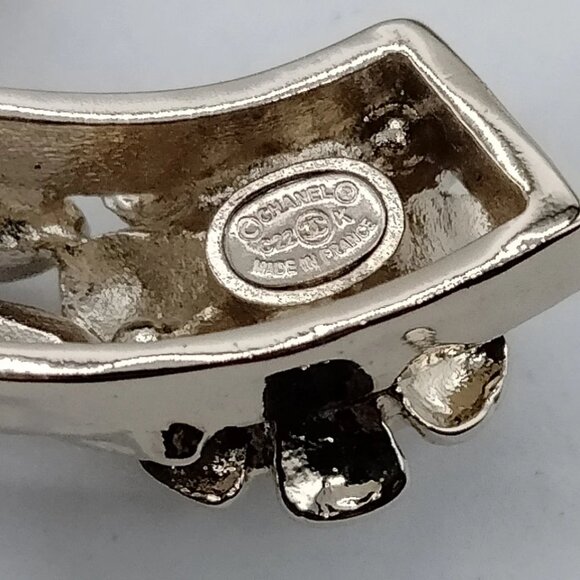 Chanel Brooch Pin Gold C22 K 699-060425 - Picture 6 of 9